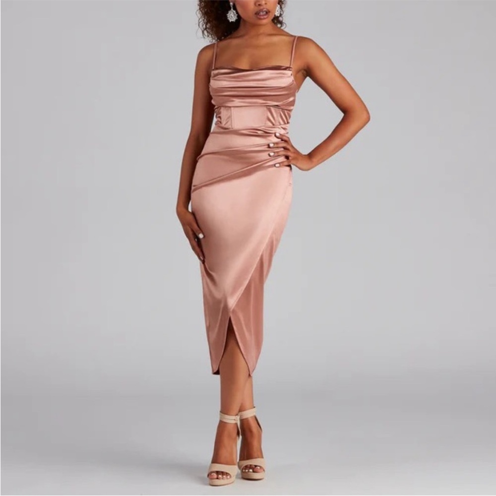 WINDSOR Elegant Satin Pink Dress